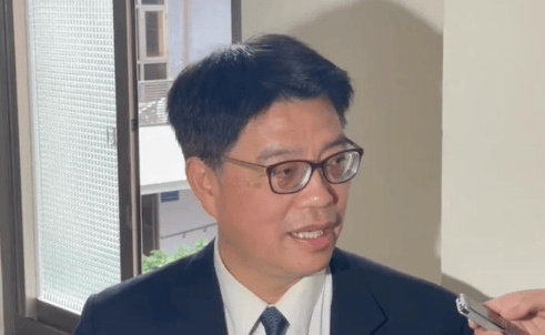 台海局势要变天了?美通过涉台法案,话音刚落,福建舰穿越台海南下,解放军官宣大动作