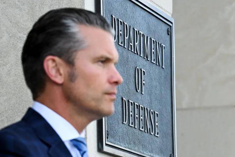 美国战争部长回应九三阅兵: “我们要求通话!”